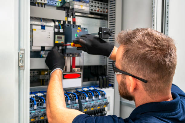 Best Licensed Electrician  in Conning Towers Nautilus Park, CT